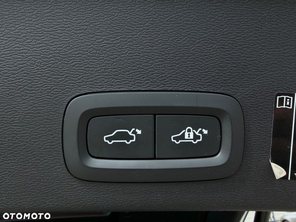 Volvo XC 40 T3 Geartronic RDesign - 21