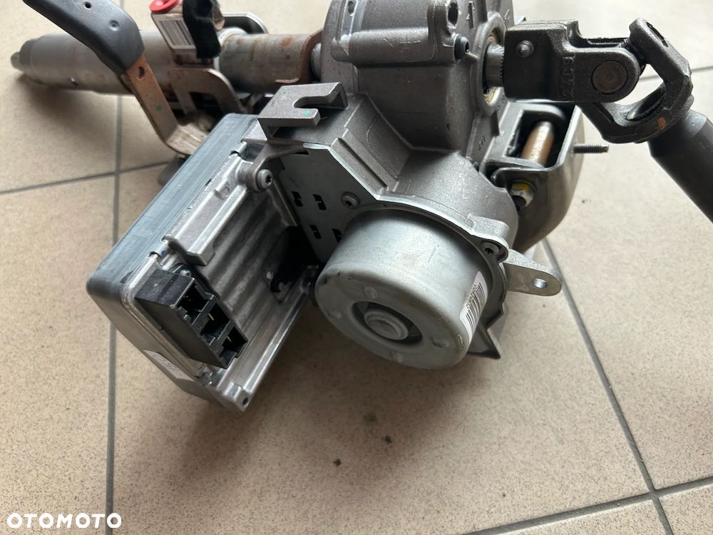 WSPOMAGANIE ELEKTRYCZNE 8V513C529JK FORD FIESTA MK7 - 3