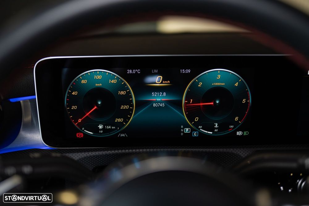 Mercedes-Benz CLA 180 d Shooting Brake AMG Line Aut. - 41