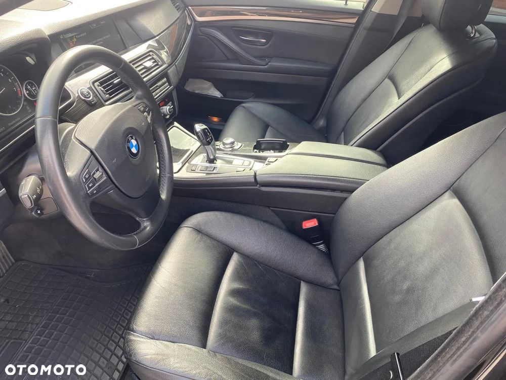 BMW Seria 5 535i Luxury Line - 17