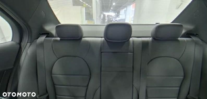 Mercedes-Benz Klasa C 200 7G-TRONIC AMG Line - 6