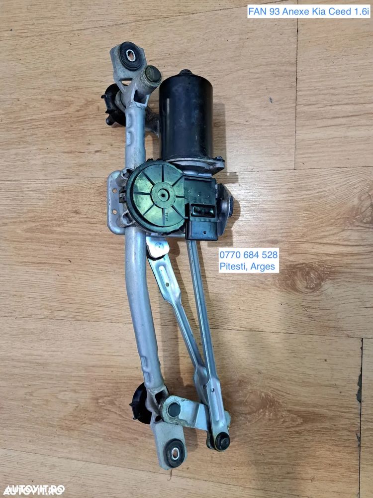 Ansamblu stergatoare parbriz cu motoras Original Kia Ceed 2 - 1