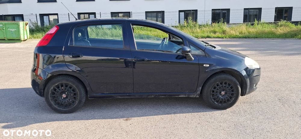 Fiat Grande Punto - 4