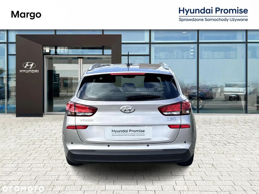 Hyundai i30 1.4 Comfort - 10