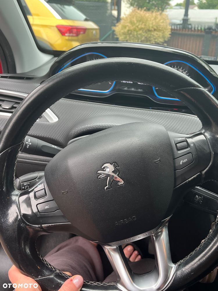 Peugeot 2008 1.2 Pure Tech GPF Crossway S&S - 12