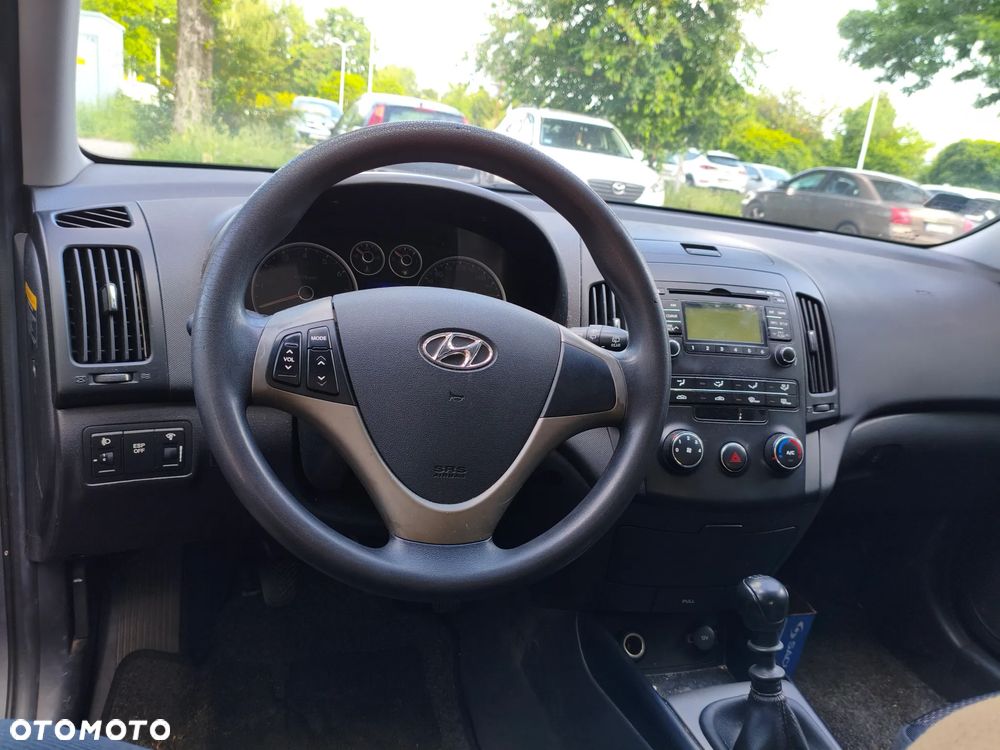 Hyundai i30 1.6 Comfort - 4