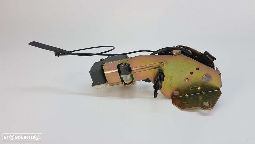 FECHADURA DA MALA VOLKSWAGEN TOUAREG (7LA) TDI V6 - 4