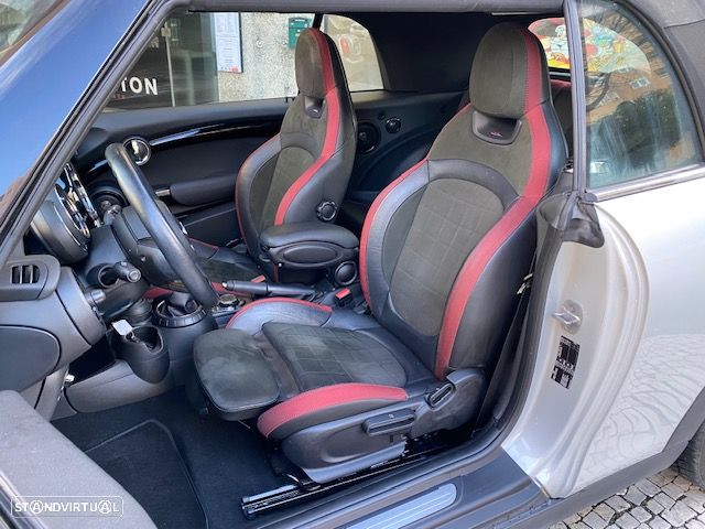 MINI Cabrio Cooper Resolute Edition - 3