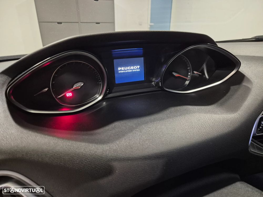 Peugeot 308 SW BlueHDi 120 Stop & Start Allure - 19