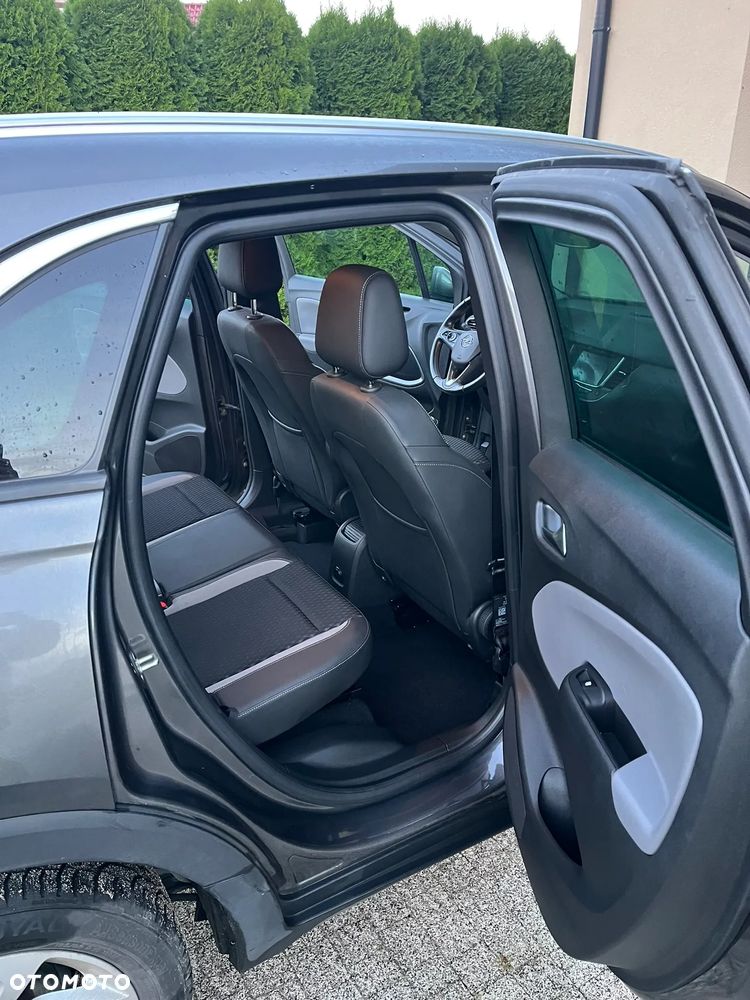 Opel Crossland X - 14