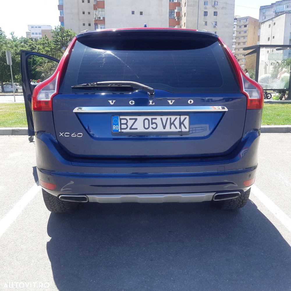 Volvo XC 60 D5 AWD Geartronic Ocean Race - 24