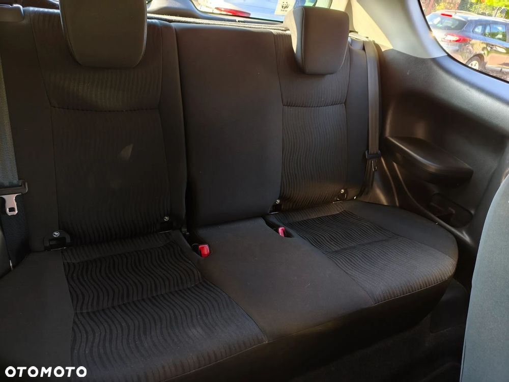 Suzuki Swift 1.2 - 12
