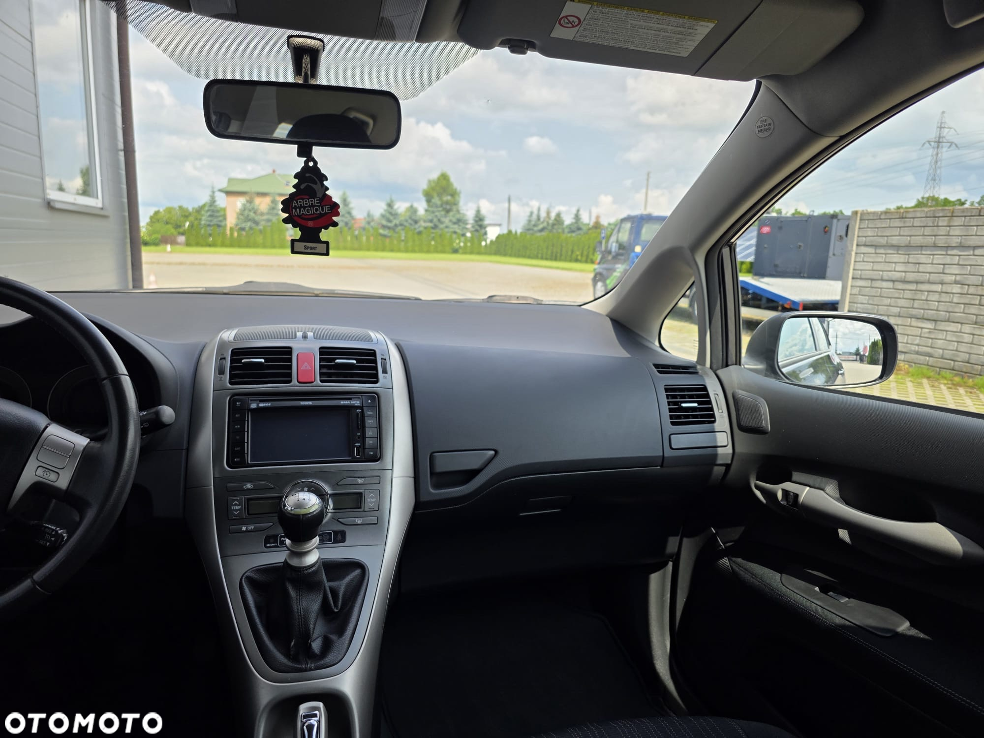 Toyota Auris 1.6 Sol - 22