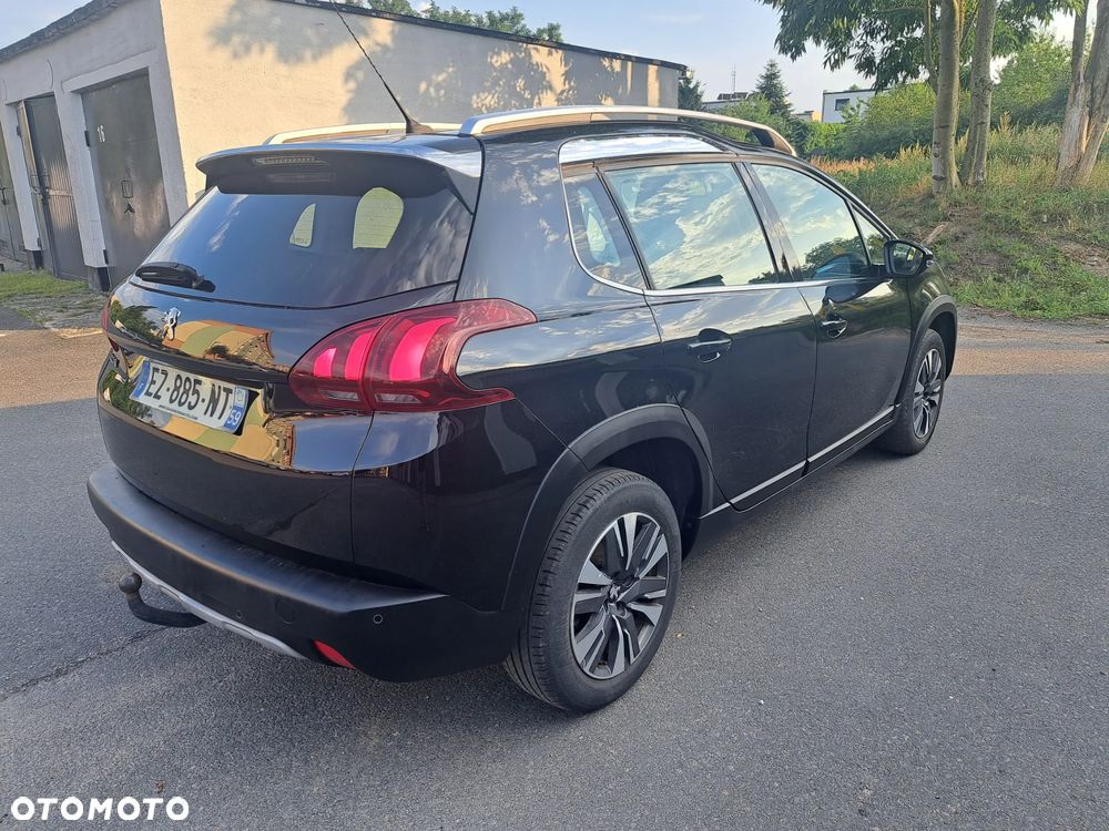 Peugeot 2008 1.6 BlueHDi Allure S&S - 7