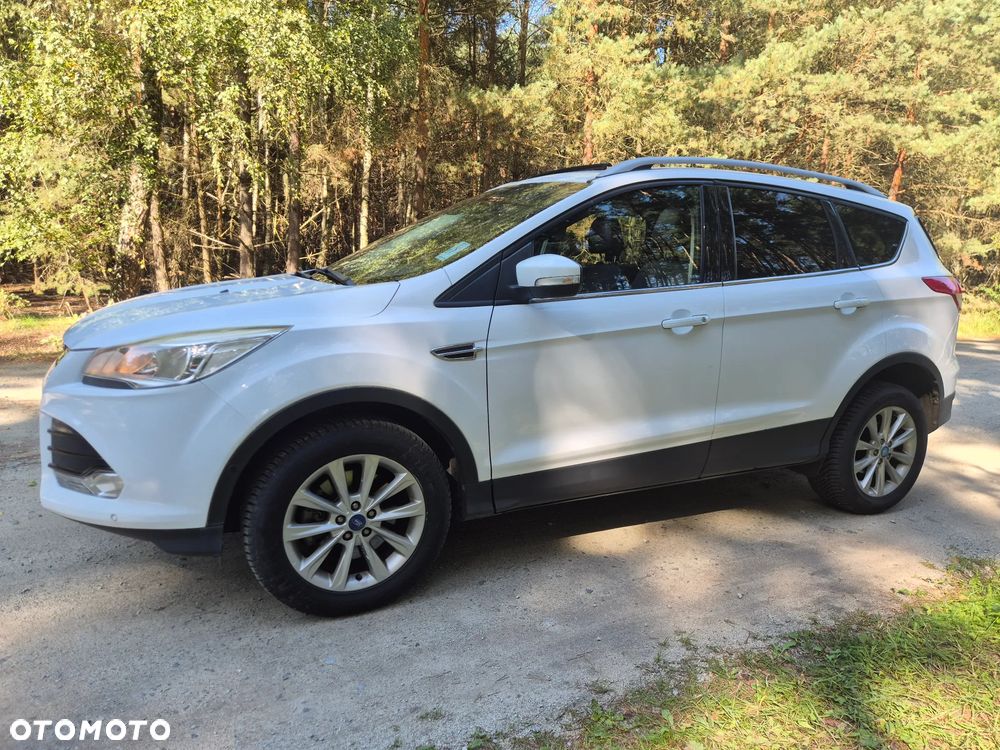 Ford Kuga 2.0 TDCi 2x4 Titanium - 2