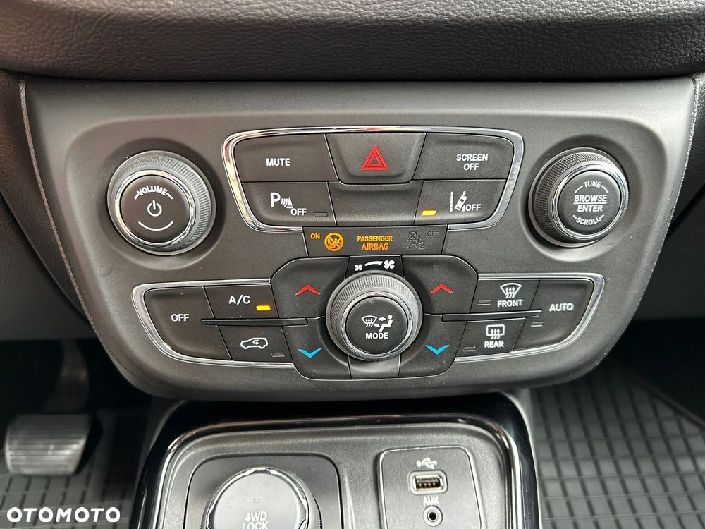 Jeep Compass 1.4 TMair Limited 4WD S&S - 25