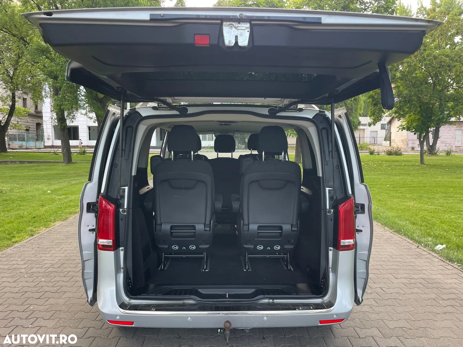 Mercedes-Benz V 250 (BlueTEC) d kompakt 4Matic 7G-TRONIC Edition - 7
