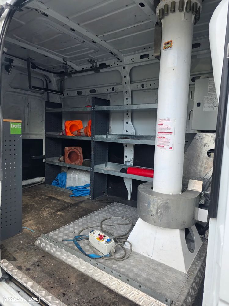 Renault Master Plataforma Elevatória - 6