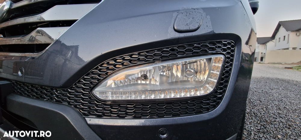 Hyundai Santa Fe Grand 2.2 CRDI 4WD Automatik Premium - 11