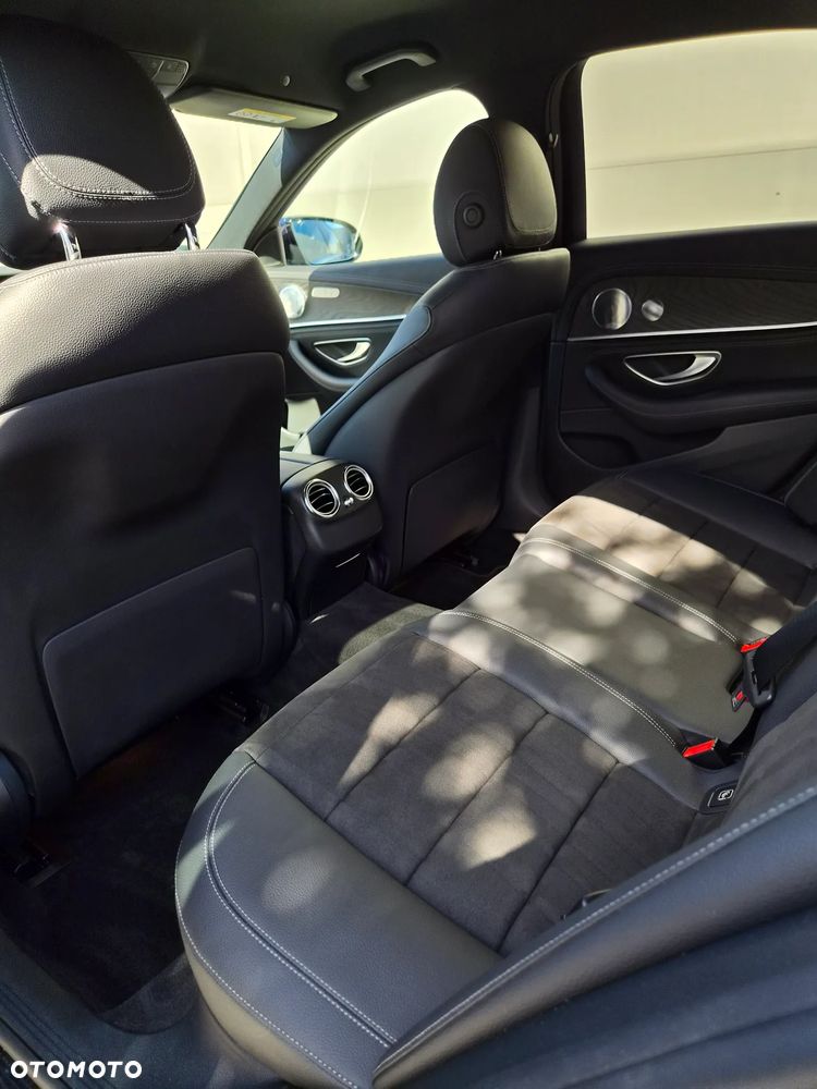 Mercedes-Benz Klasa E 200 9G-TRONIC - 20