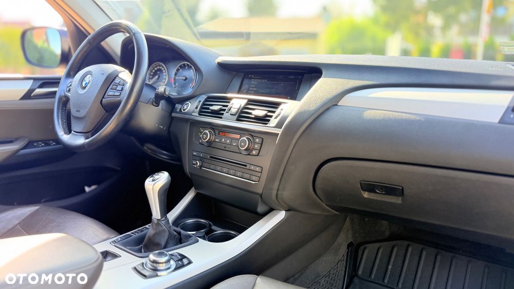 BMW X3 sDrive18d xLine - 21