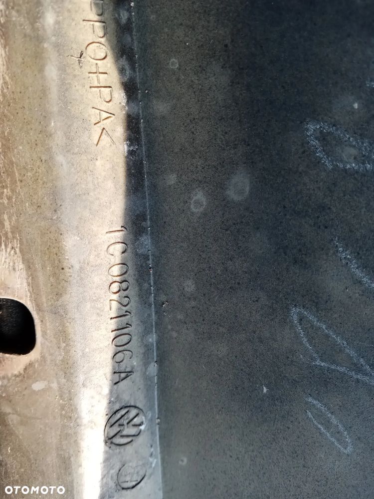 Błotnik prawy przód przedni VW New Beetle L041 - 7