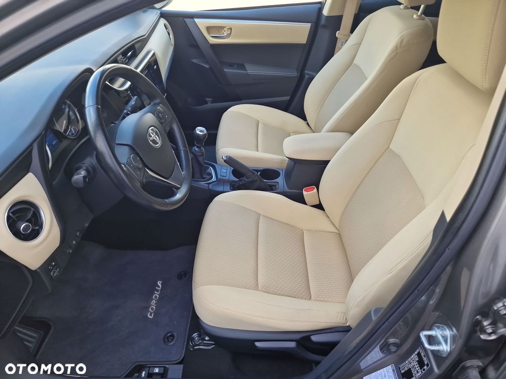 Toyota Corolla 1.6 Premium EU6 - 13