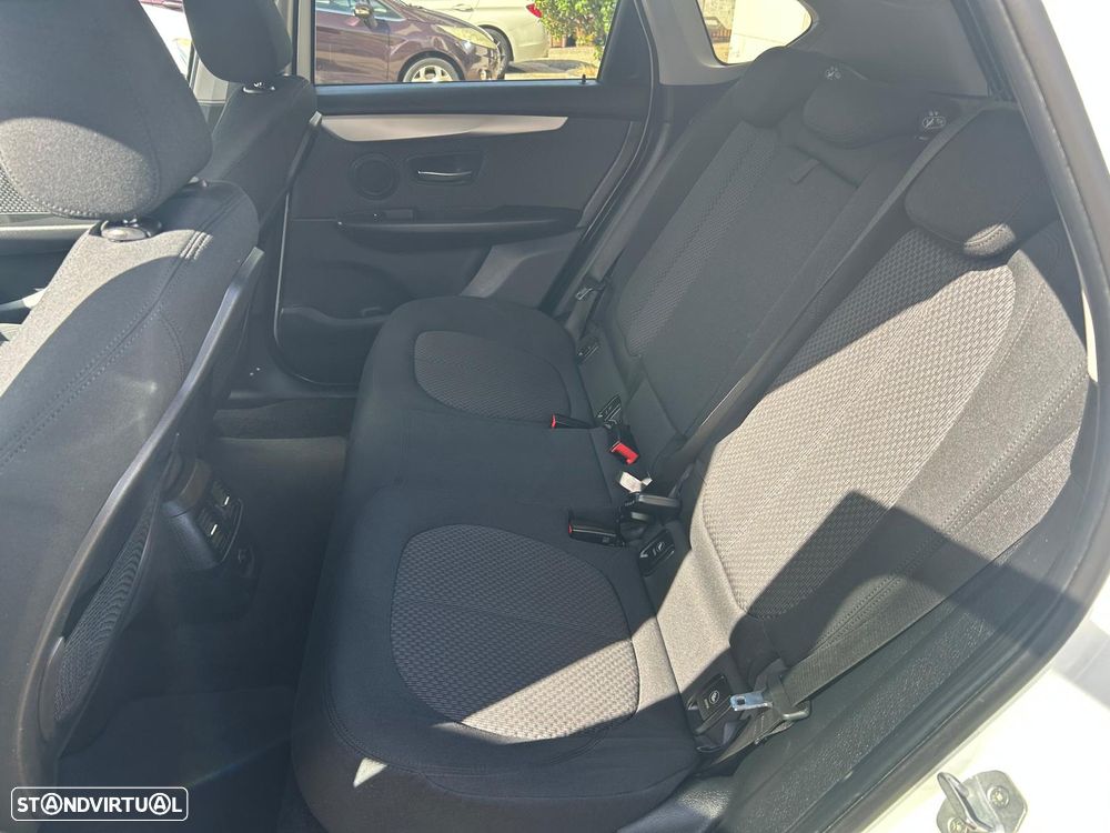 BMW 225xe Active Tourer Line Sport - 21