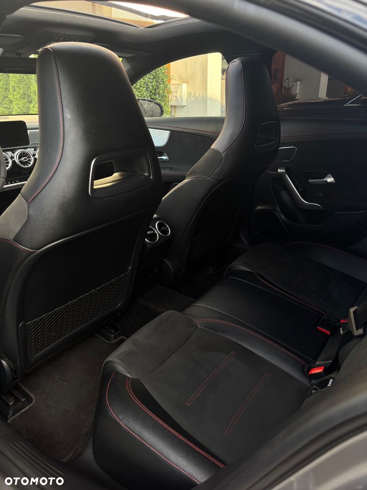 Mercedes-Benz CLA - 24