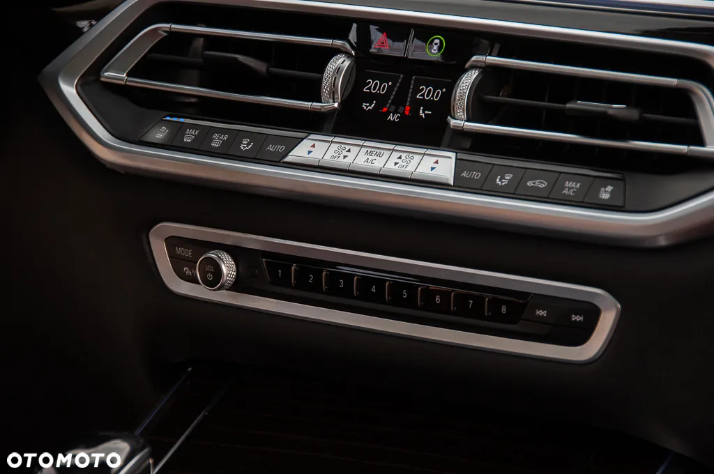 BMW X7 - 13