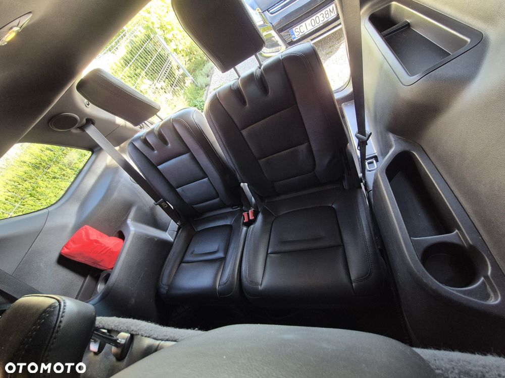 Ford Explorer - 4