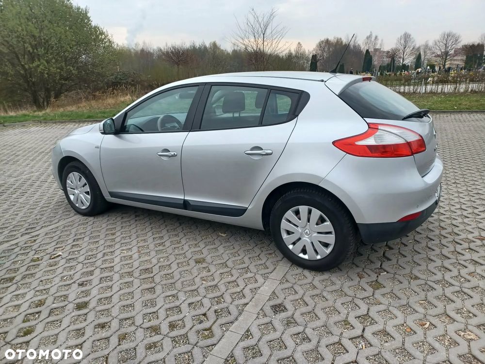 Renault Megane 1.6 16V Authentique Euro5 - 6