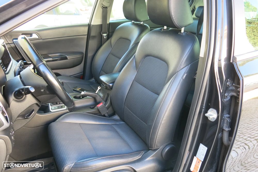 Kia Sportage - 16