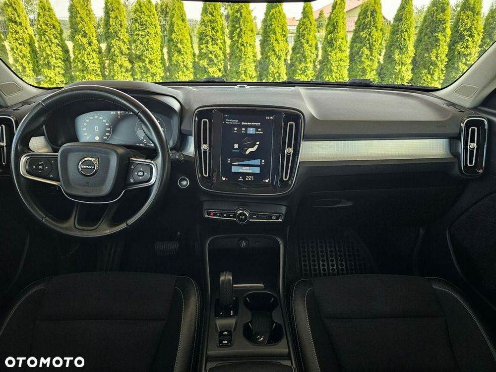 Volvo XC 40 - 24