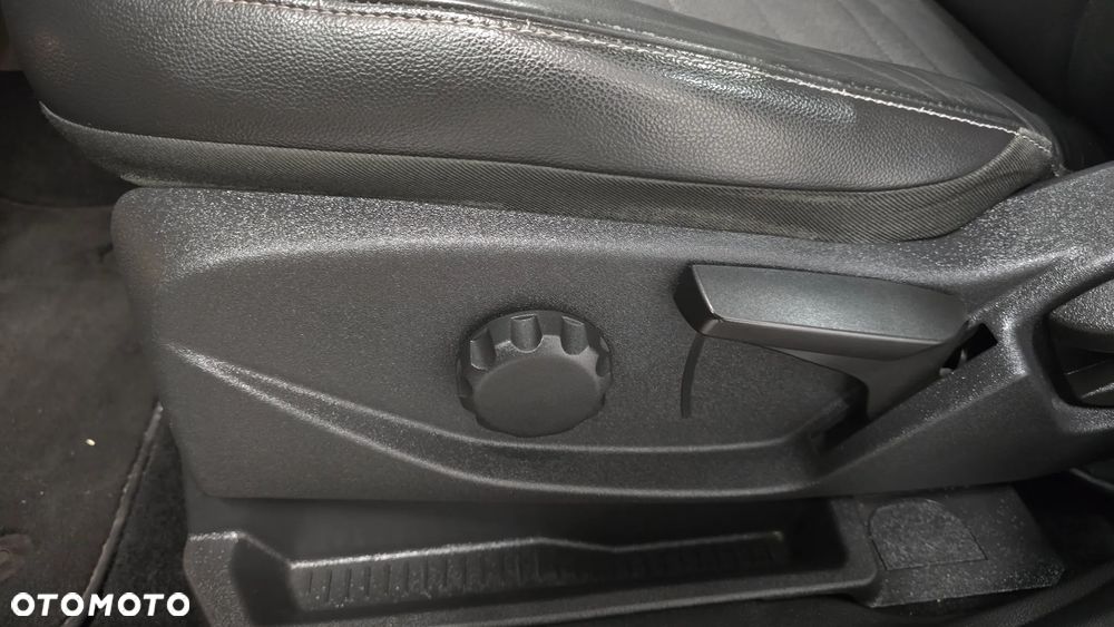 Ford Kuga 2.0 TDCi 4x4 Individual - 22