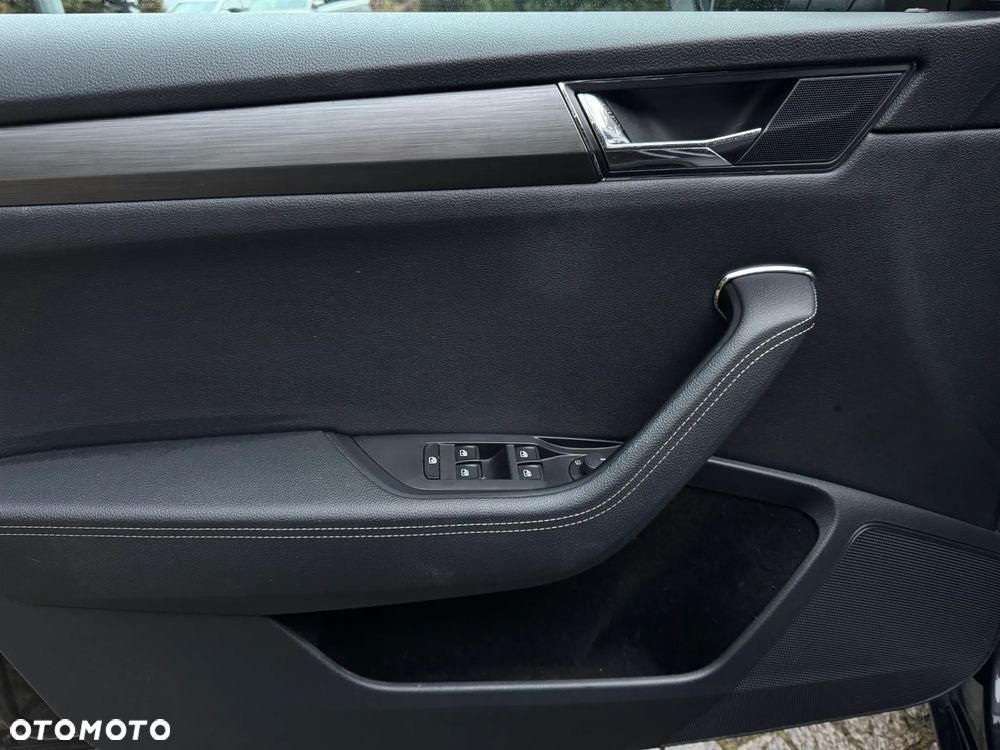 Skoda Superb 1.5 TSI Style DSG - 28