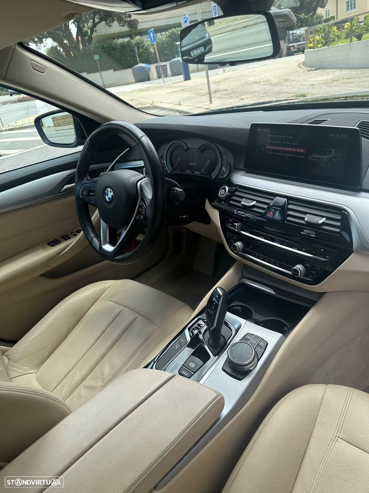 BMW 530 e iPerformance Line Luxury - 24