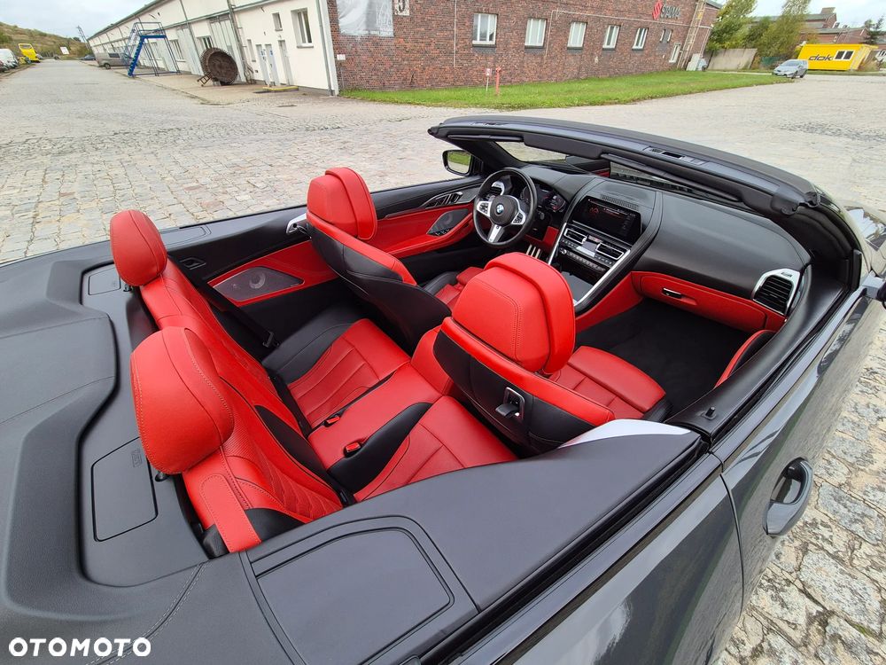 BMW Seria 8 M850i xDrive - 17