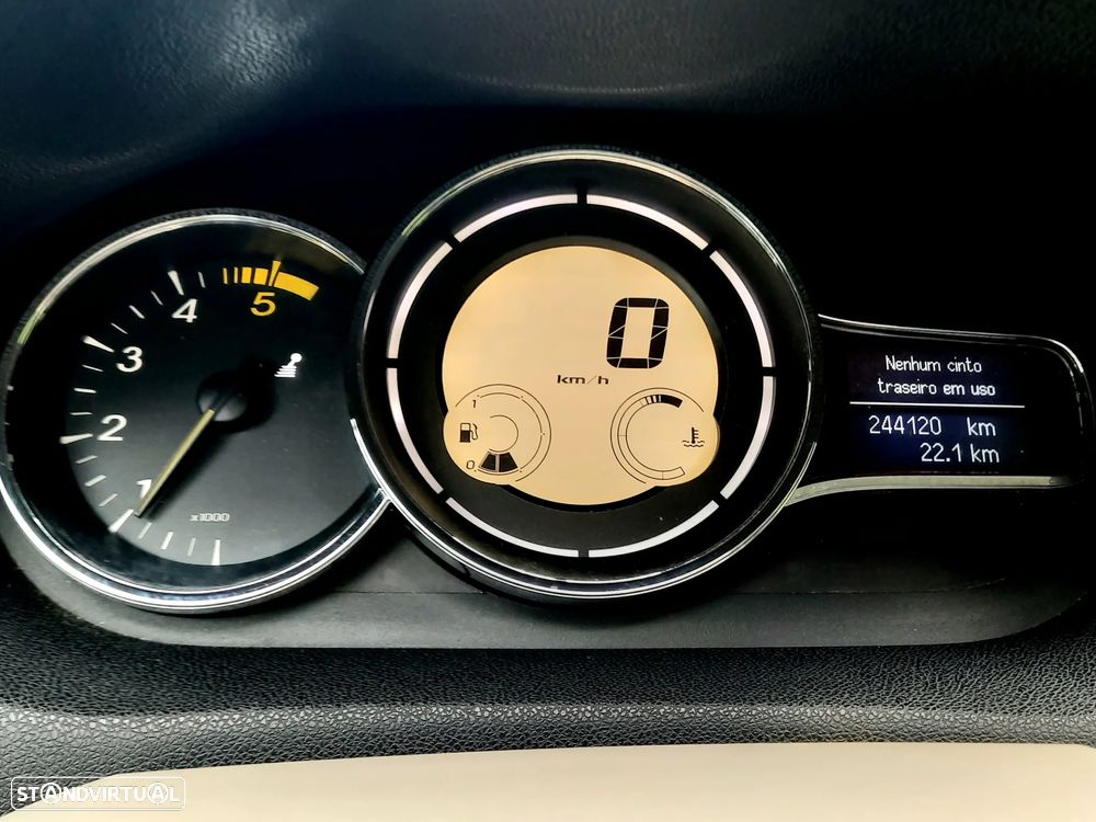 Renault Mégane Sport Tourer 1.5 dCi Luxe CO2 Champion - 13