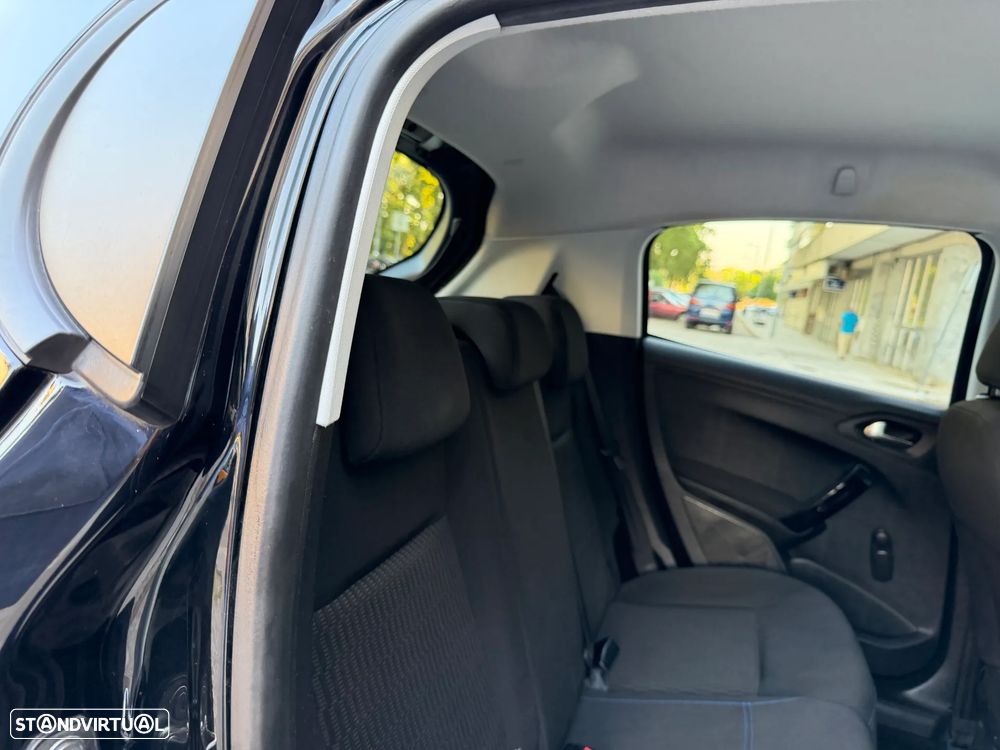 Peugeot 208 1.2 PureTech Signature - 28