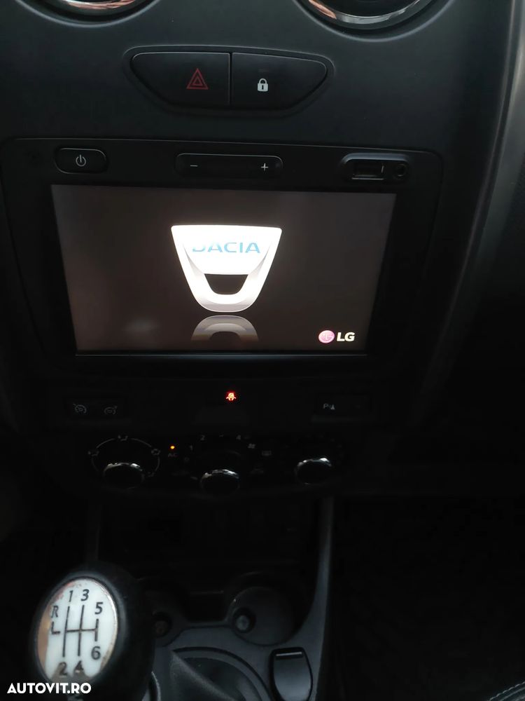 Dacia Duster TCe 125 4x2 Laureate - 15