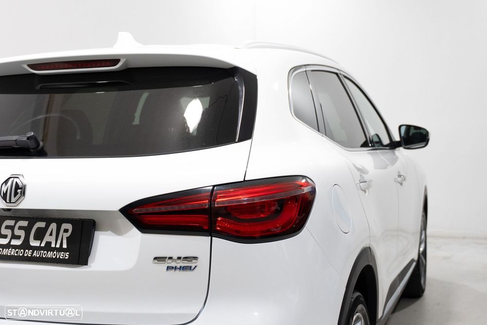 MG EHS 1.5 T-GDI Plug-in Hybrid Luxury - 7