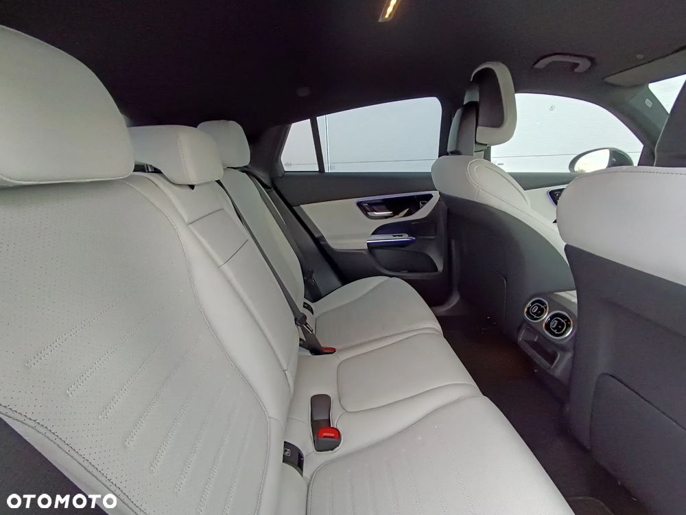 Mercedes-Benz GLC 220 d mHEV 4-Matic AMG Line - 6