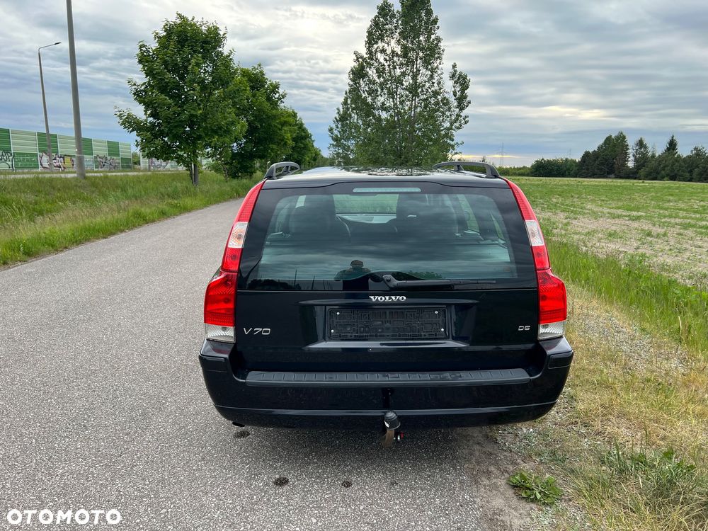 Volvo V70 D5 Momentum - 7