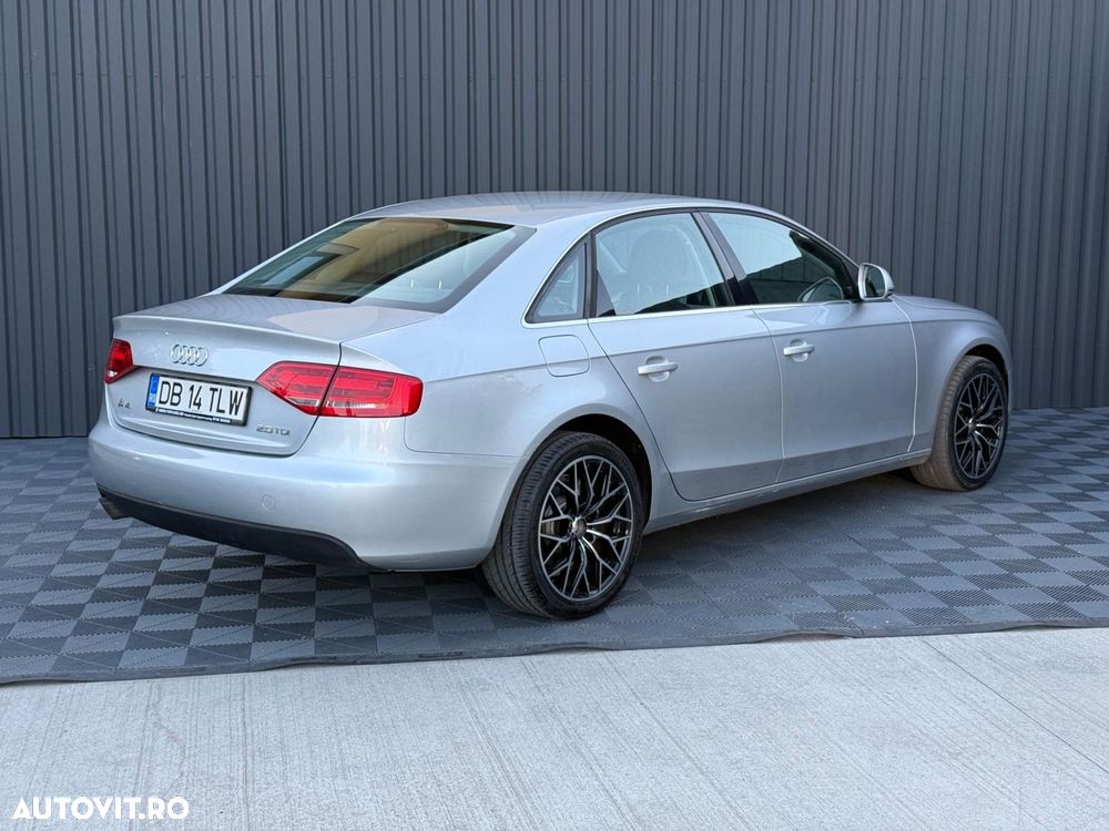 Audi A4 Limuzina - 5
