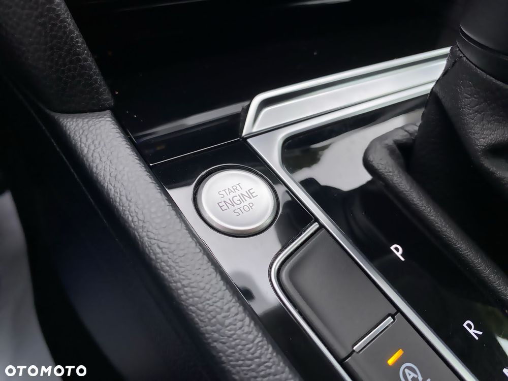 Volkswagen Arteon 2.0 TDI SCR DSG - 25