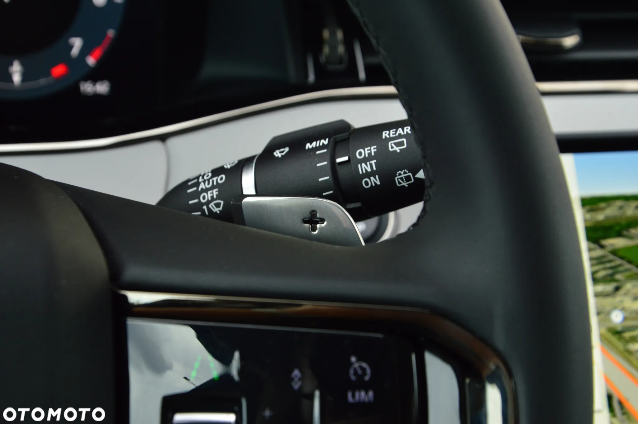 Land Rover Range Rover Evoque - 25
