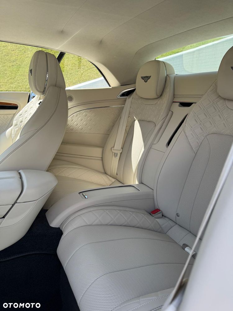 Bentley Continental GT - 10