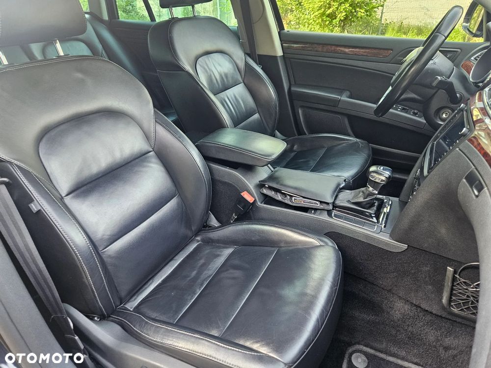 Skoda Superb 2.0 TDI DSG Elegance - 20