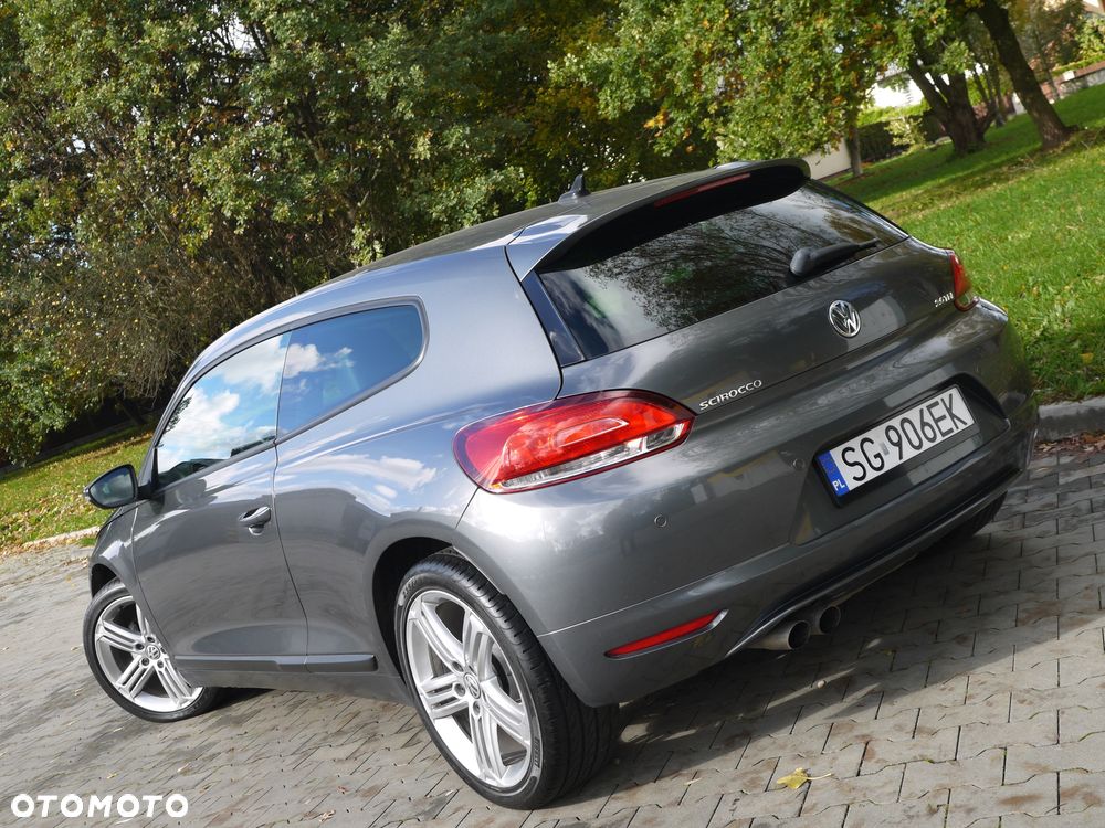 Volkswagen Scirocco 2.0 TDI - 11